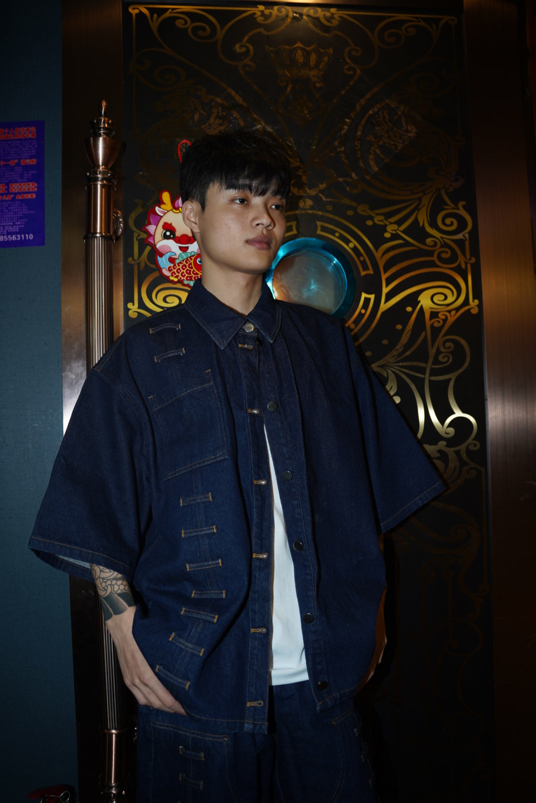 WONDERLAND DENIM SHIRT