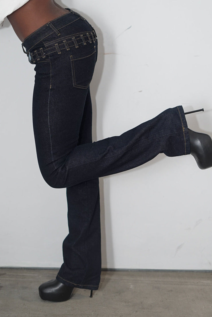 LOW RISE SIGNATURE DENIM